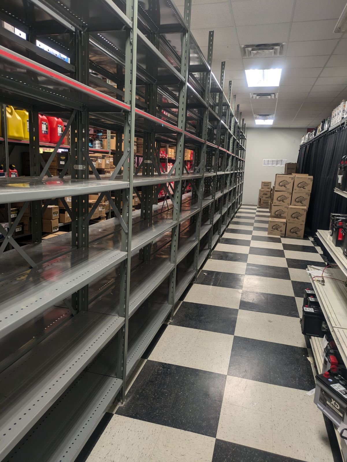 Spider Shelving Expand Storage